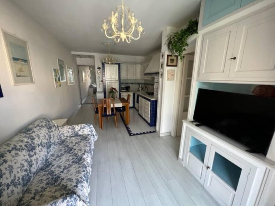 A Ca Di Nonni Apartment Albenga Luaran gambar