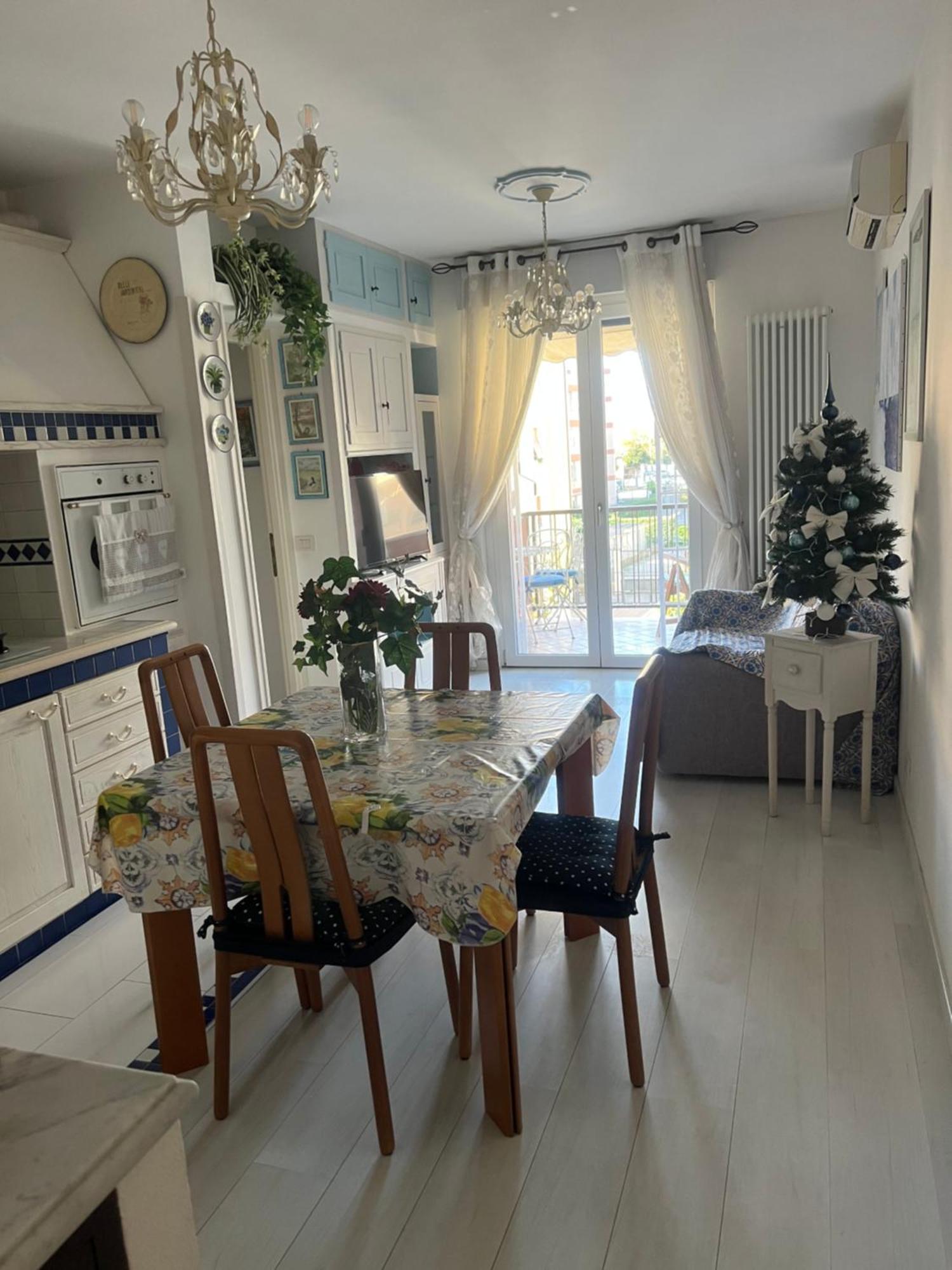 A Ca Di Nonni Apartment Albenga Luaran gambar